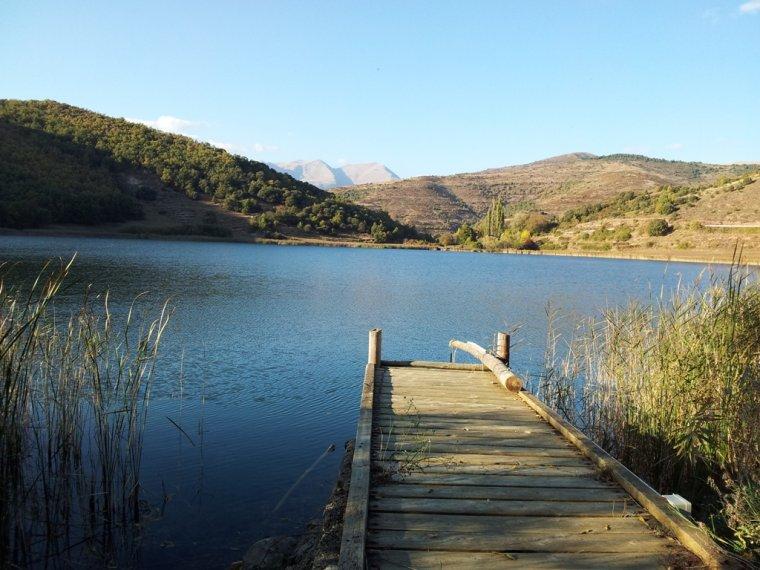 Estanque de Montcortès