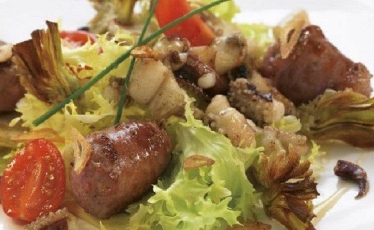 Ensalada de sepia con alcachofas