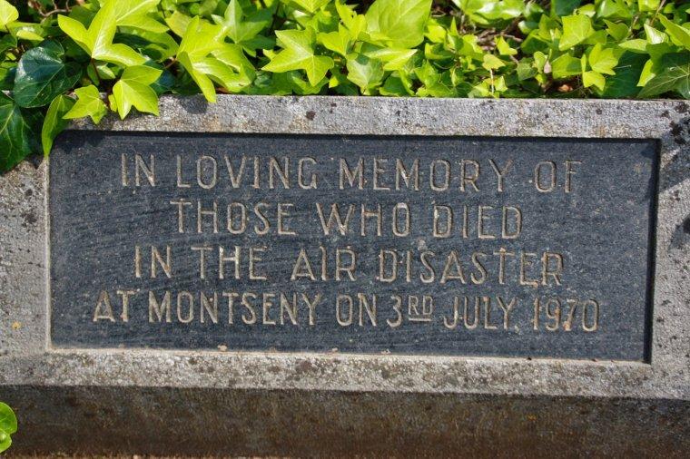 Monumento en memoria de las víctimas del accidente