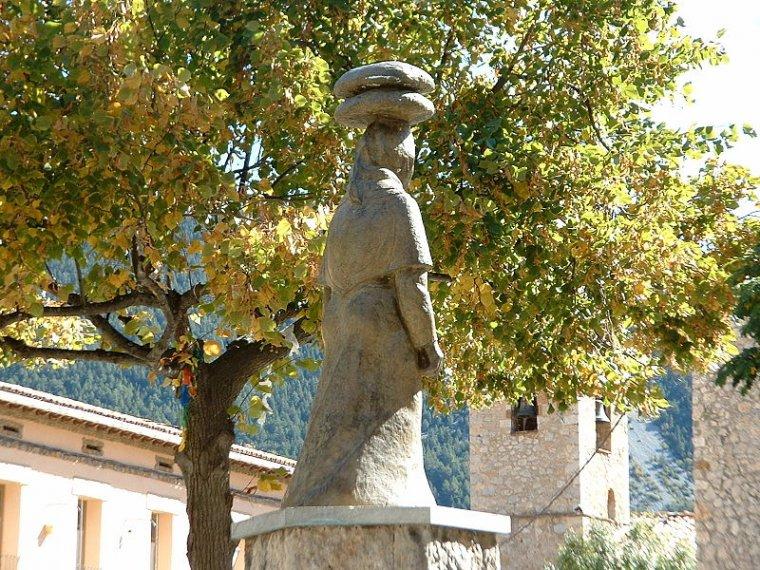 L'escultura que es pot veure a Gósol