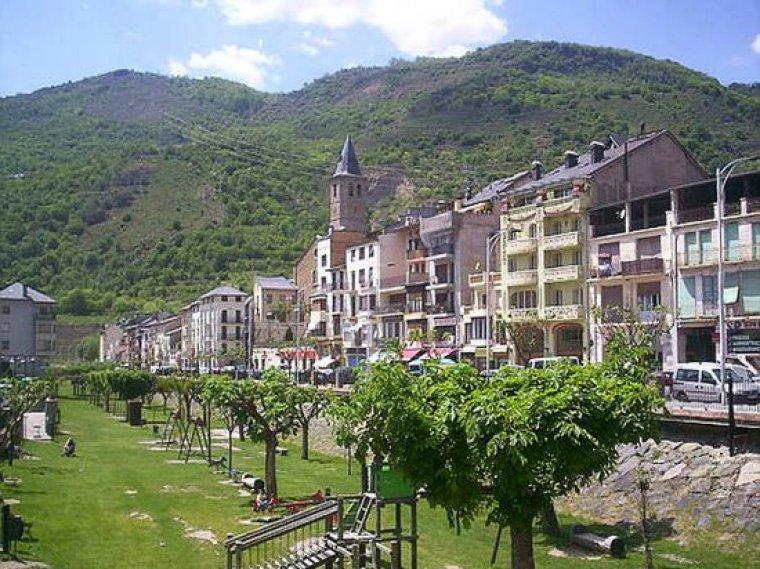 Sort és el cap de comarca del Pallars Sobirà