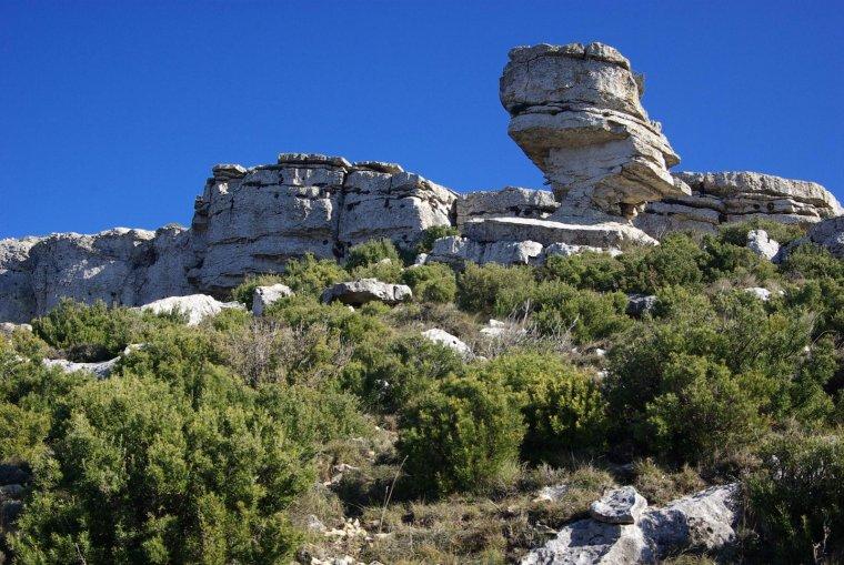 Tivissa. Formació singular al Mont-redon, serra de Llaberia Tivissa. Formació singular al Mont-redon, serra de Llaberia