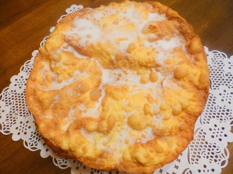 Les orelles són postres típiques de la zona