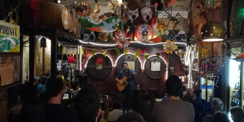Gabriel Kazz en un concert a Barcelona el passat més de desembre. FOTO: C.C. Gabriel Kazz en un concert a Barcelona el passat més de desembre. FOTO: C.C.