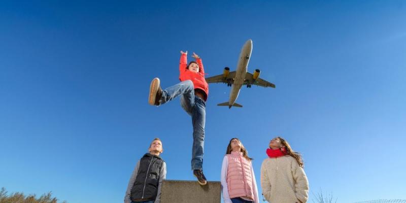 Mirador d'avions del Prat. FOTO: Turisme Baix Llobregat Mirador d'avions del Prat. FOTO: Turisme Baix Llobregat