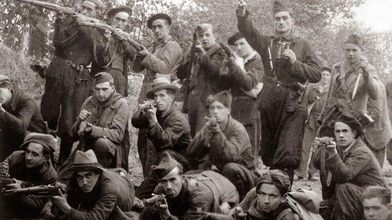 Imagen de los jóvenes de la leva del biberón.