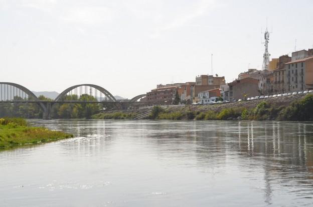 El característic pont sobre l'Ebre a Mora d'Ebre El característic pont sobre l'Ebre a Mora d'Ebre