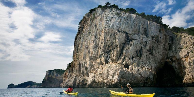 Kayaking Costa Brava FOTO: Roger Rovira / CBGTB Kayaking Costa Brava FOTO: Roger Rovira / CBGTB