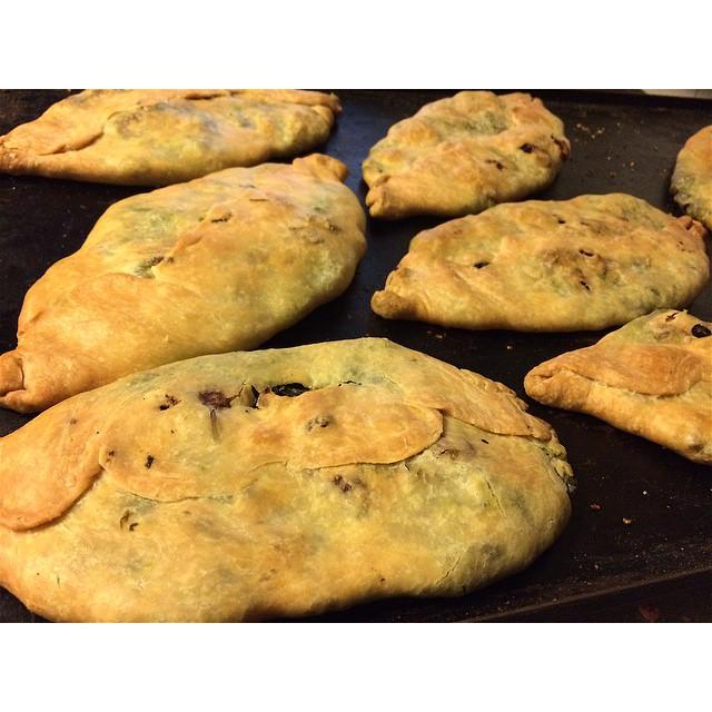 Panadons d'espinacs, típics a Tremp