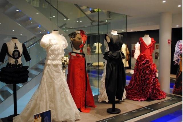 El Museo de los Vestidos de Papel, un espacio único de Mollerussa