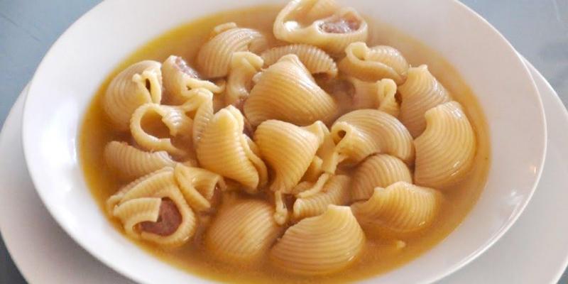 Sopa de galets farcits per Nadal