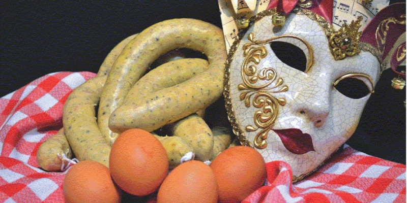 Dijous Gras es menja botifarra d'ou. FOTO: Cedida Dijous Gras es menja botifarra d'ou. FOTO: Cedida