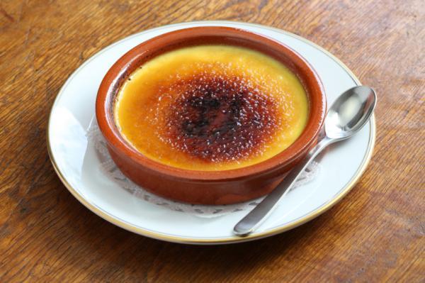 Tradicionalmente, la crema catalana se comía por Sant Josep Tradicionalmente, la crema catalana se comía por Sant Josep