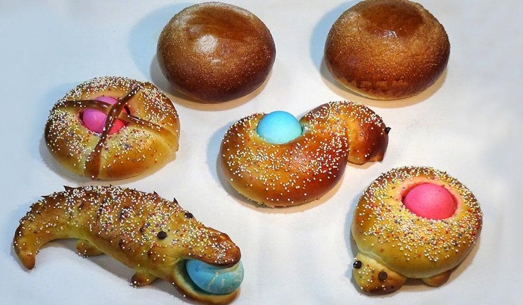 La mona de Pasqua, amb les seves diferents modalitats, és un dels elements tradicionals d'aquests dies. La mona de Pasqua, amb les seves diferents modalitats, és un dels elements tradicionals d'aquests dies.