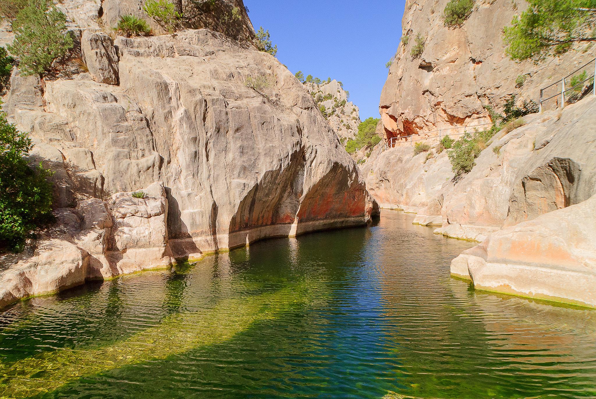 A Catalunya hi ha moltes piscines naturals on refrescar se
