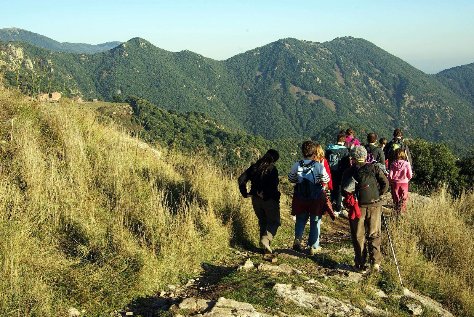 Bajando hacia Aiguafreda. FOTO: Cataluña-Palau Robert Bajando hacia Aiguafreda. FOTO: Cataluña-Palau Robert