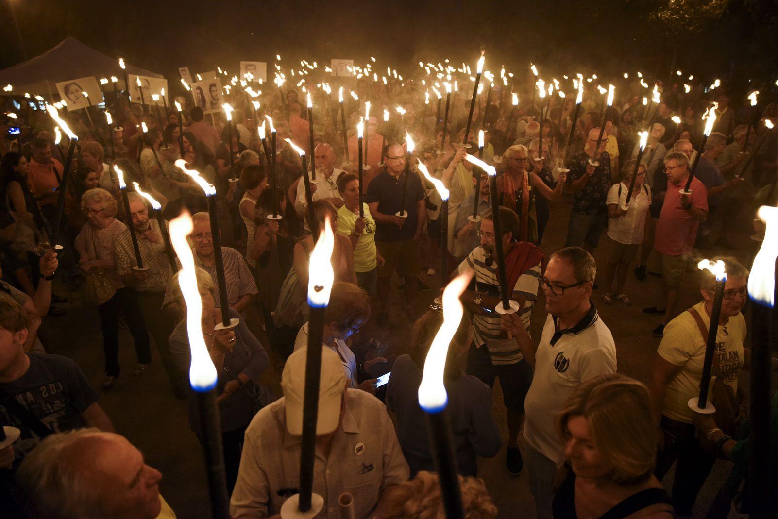 Imatge d'una edició anterior de la Marxa de Torxes a Sant Cugat del Vallès Imatge d'una edició anterior de la Marxa de Torxes a Sant Cugat del Vallès