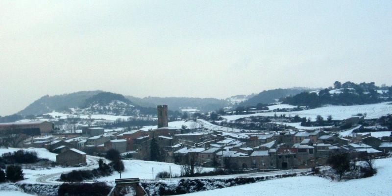 Conesa coberta de neu Conesa coberta de neu