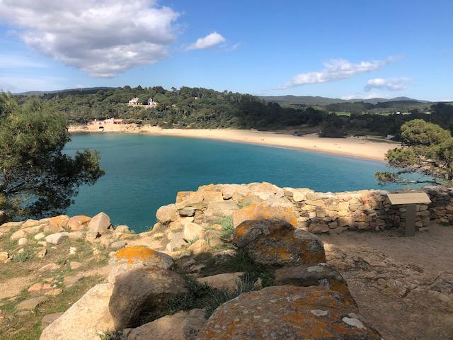 La Platja de Castell vista des del poblat ibèric. FOTO: Sandra Bisbe