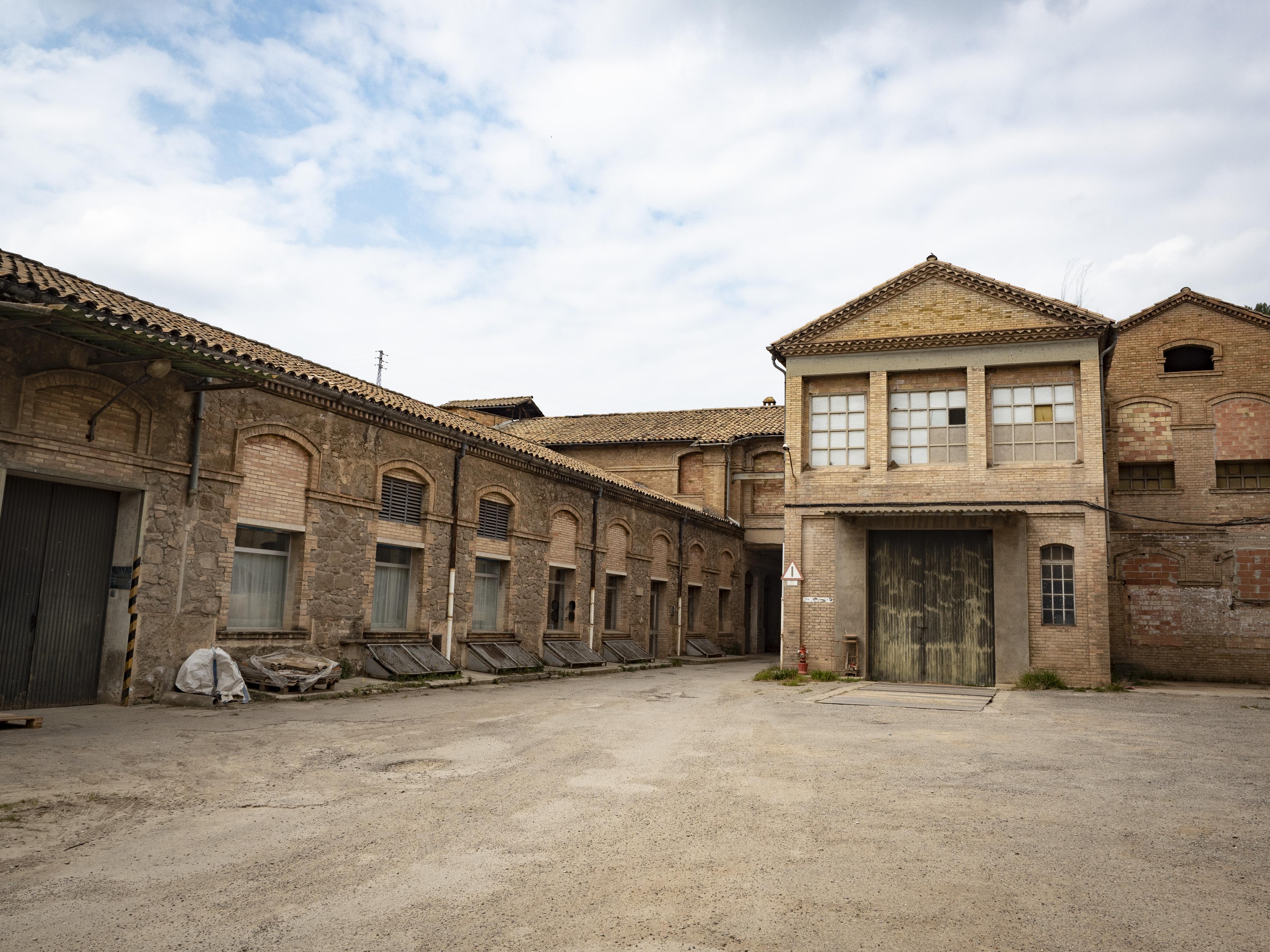 Detall dels edificis d'una de les colònies. FOTO: Anna E. Puig