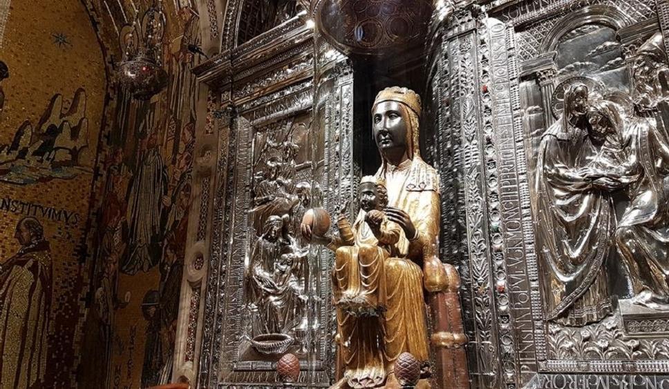 Figura de la Madre de Déu de Montserrat