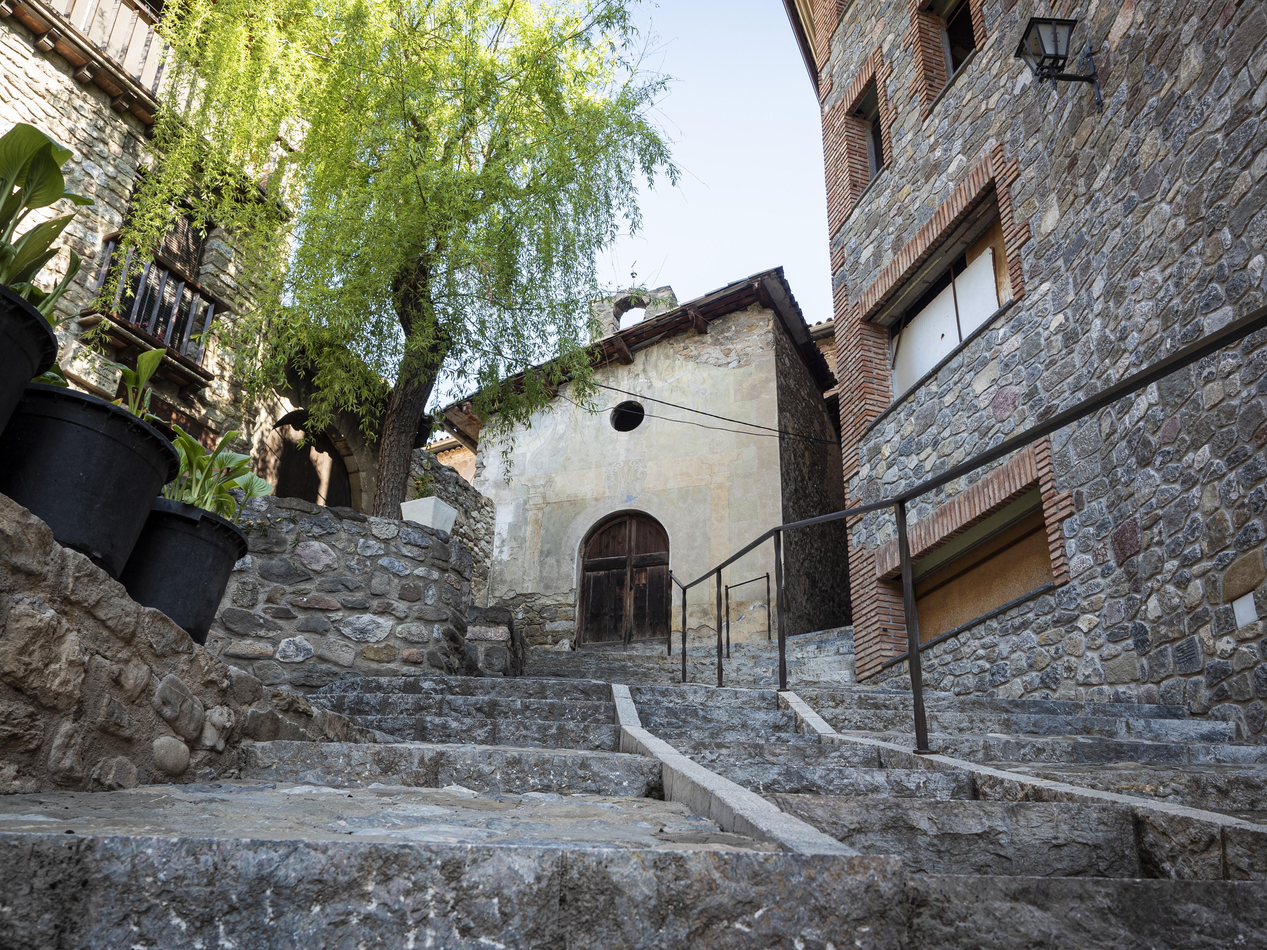 Pujada al Palau dels Barons de Pinós. FOTO: Anna E. Puig