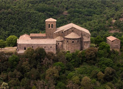 Monestir de Sant Pere de Casserres Monestir de Sant Pere de Casserres