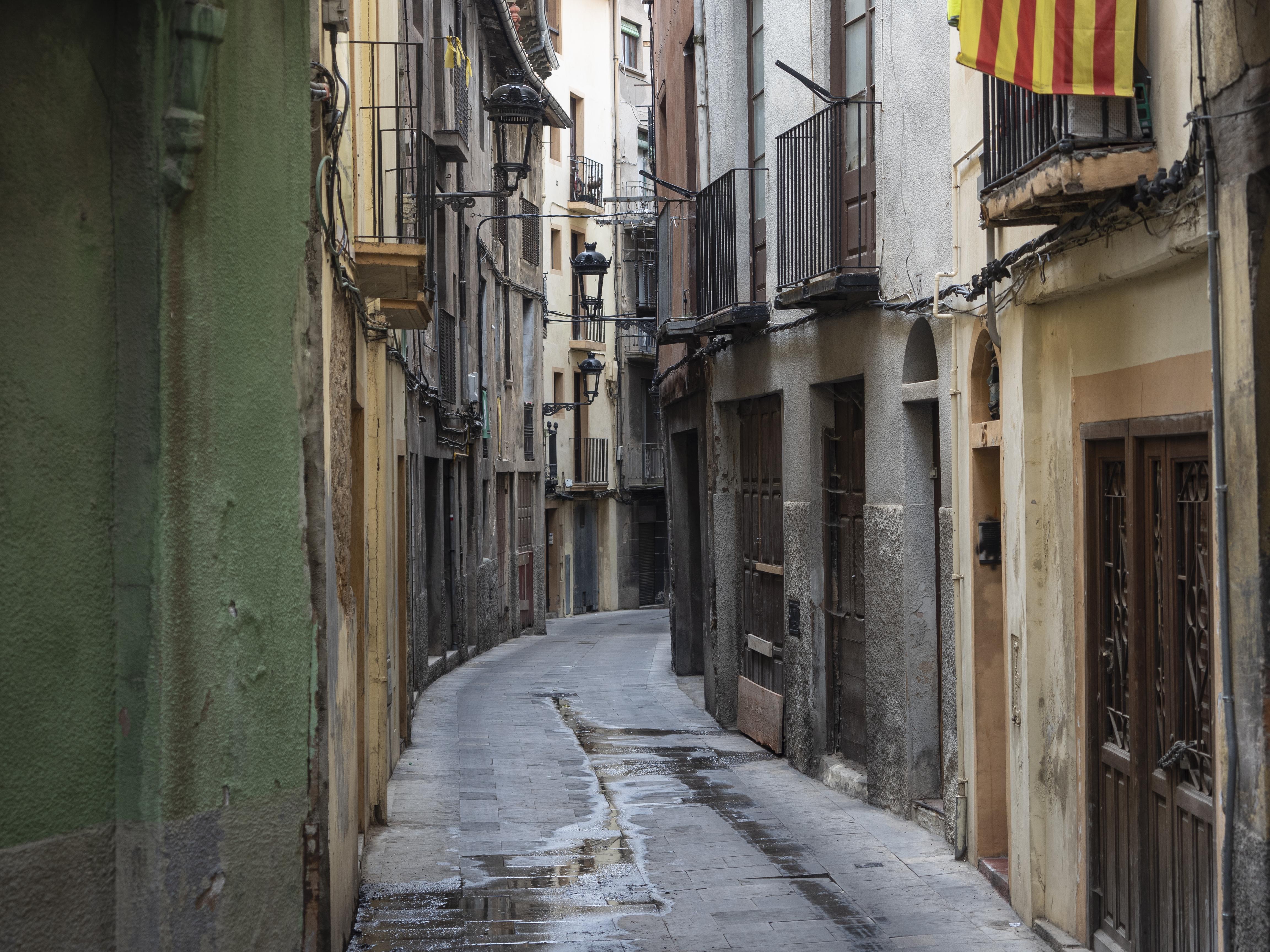 El Carrer Buxadé, un dels camins que porta de la Plaça de Sant Pere a la de Santa Magdalena durant els passacarrers de la Patum. FOTO: Anna E. Puig