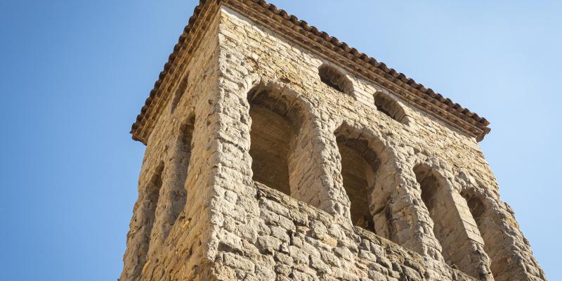 Campanar de l'església vella de Gironella. Foto: Anna E. Puig Campanar de l'església vella de Gironella. Foto: Anna E. Puig