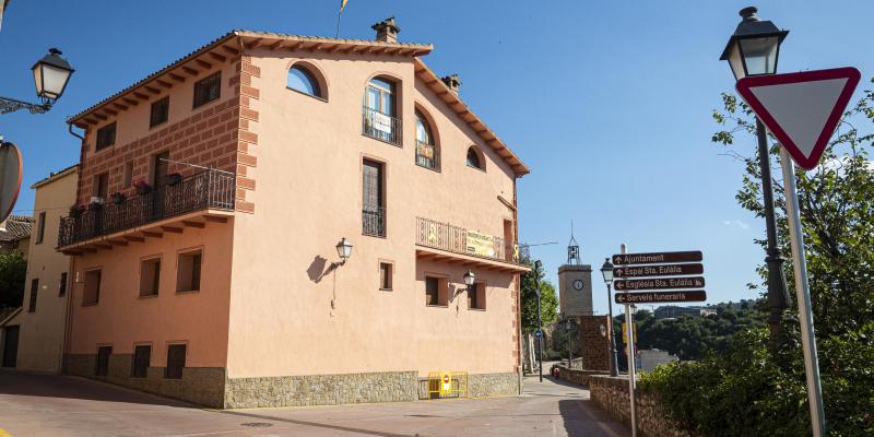 Casa pairal dels Teixidor Bassachs. Foto: Anna E. Puig Casa pairal dels Teixidor Bassachs. Foto: Anna E. Puig