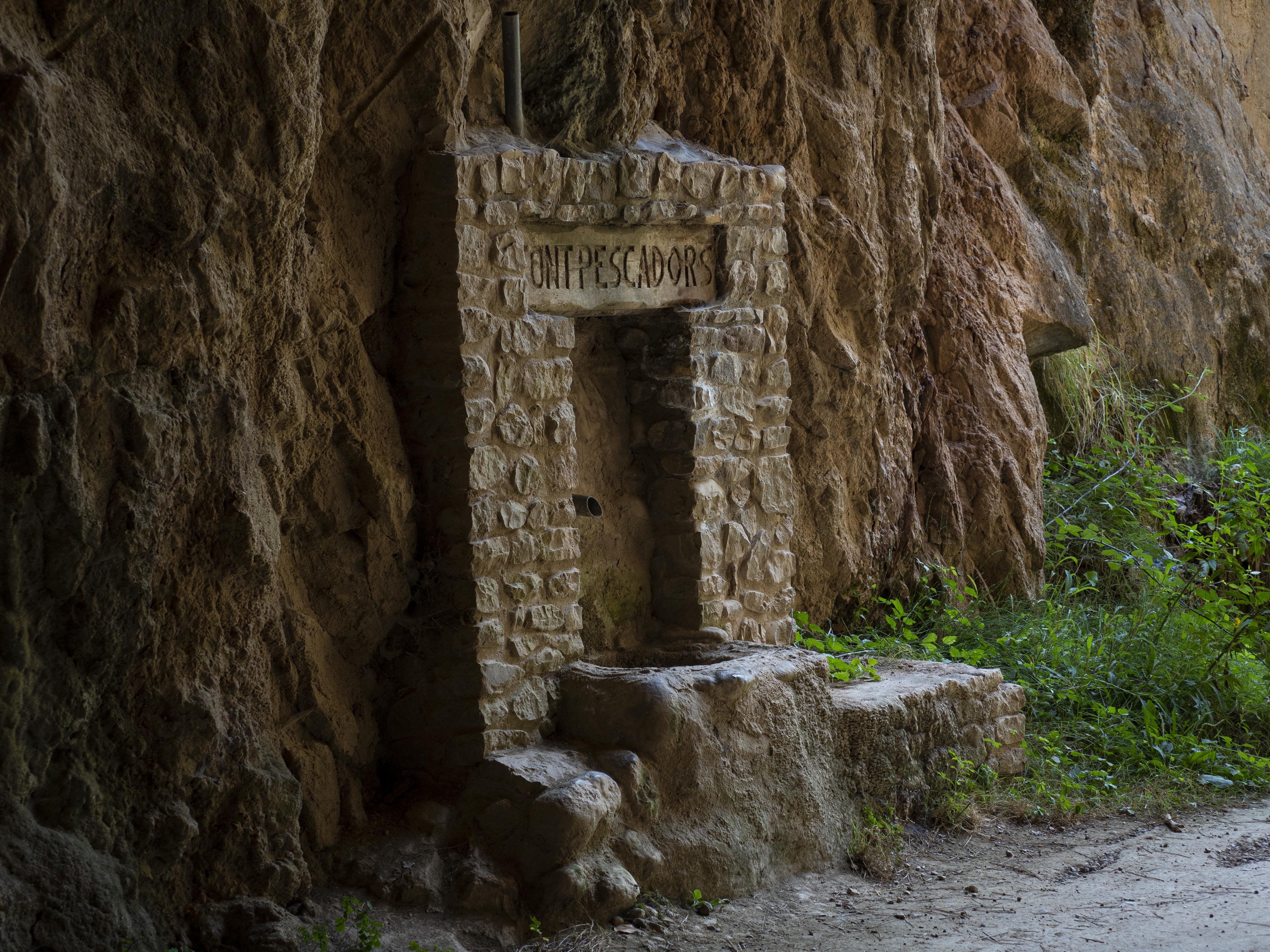 Una de les fonts al recorregut de la Via Verda de Cal Rosal a Pedret. FOTO: Anna E. Puig