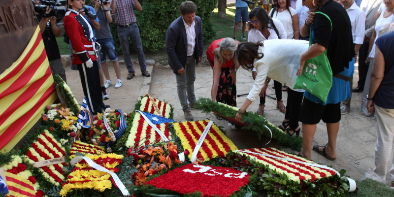 Acte institucional de la Diada a Sant Cugat del Vallès en una edició anterior. FOTO: TOT Sant Cugat Acte institucional de la Diada a Sant Cugat del Vallès en una edició anterior. FOTO: TOT Sant Cugat