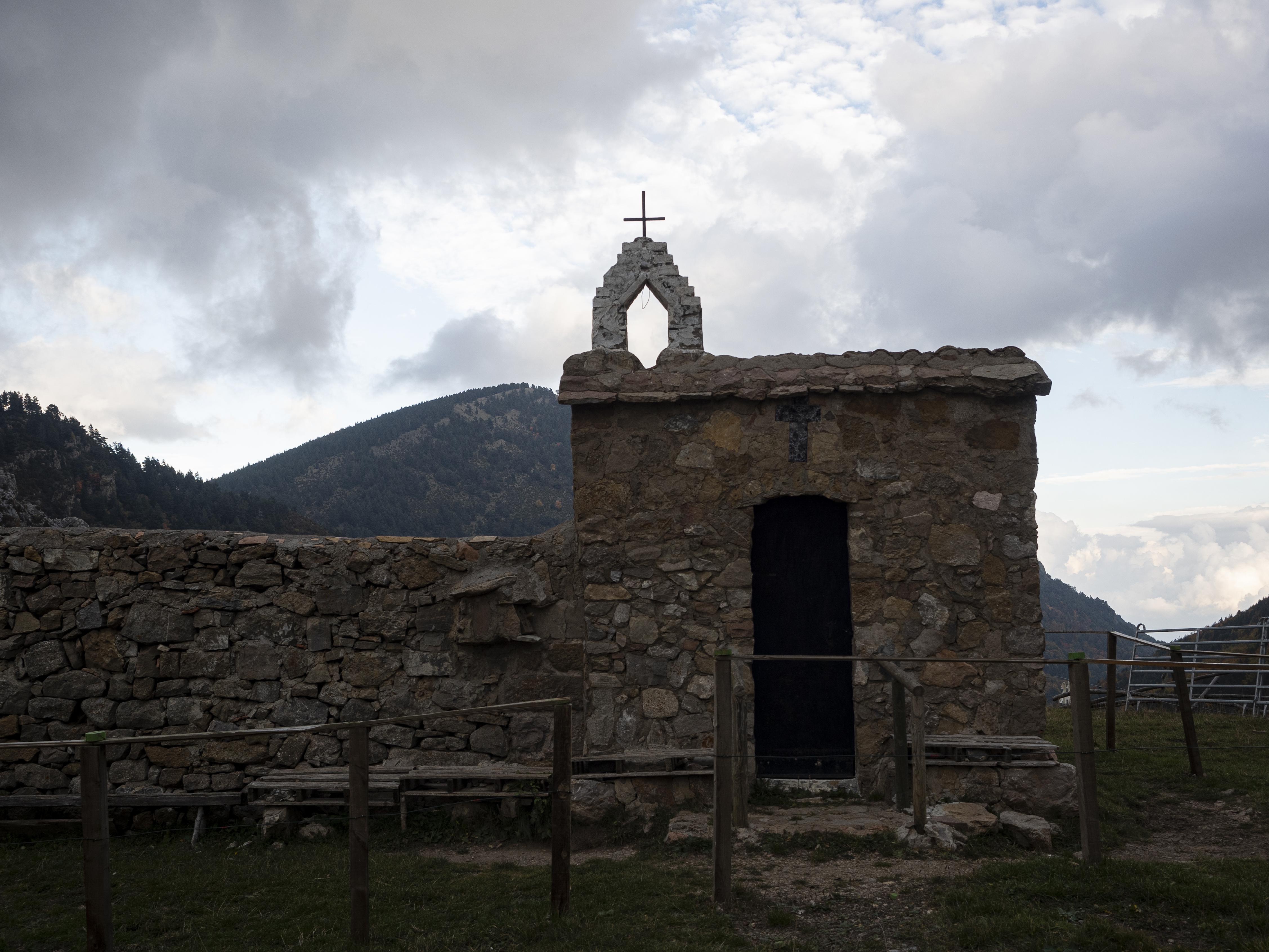 Cementiri de Peguera, al costat s'hi alçava l'església de Sant Miquel. FOTO: Anna E. Puig