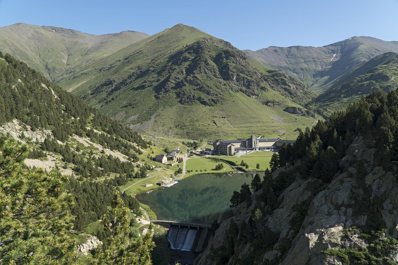 Queralbs. Santuari de Núria des del coll de la Creu. FOTO: Catalunya-Palau Robert