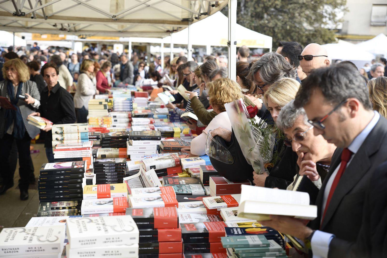 Llibres per a tots els gustos per Sant Jordi. FOTO: TOT Sant Cugat Llibres per a tots els gustos per Sant Jordi. FOTO: TOT Sant Cugat
