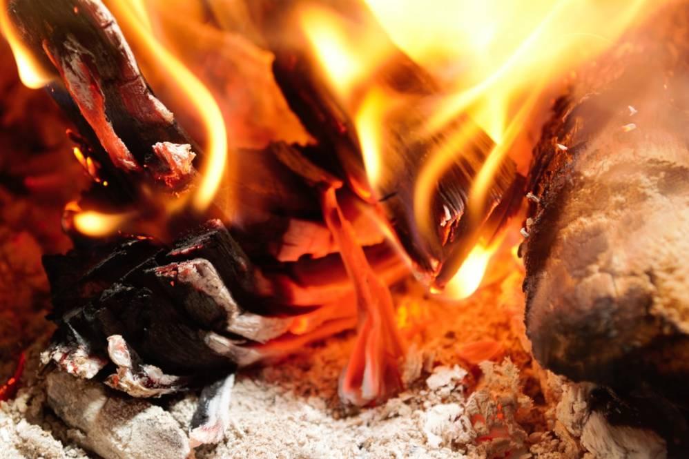 El foc es troba en els orígens de la celebració del solstici d'estiu El foc es troba en els orígens de la celebració del solstici d'estiu