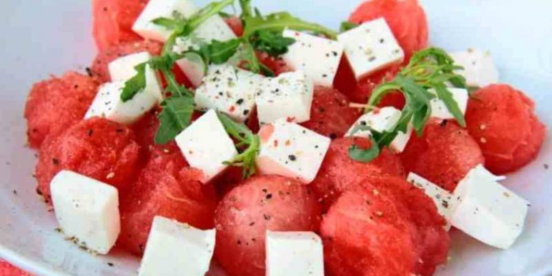 Amanida de síndria amb formatge feta Amanida de síndria amb formatge feta