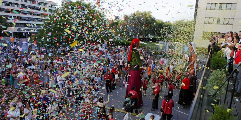 Entre molts altres municipis, Sant Cugat del Vallès celebra la festa major per Sant Pere. FOTO: TOT Sant Cugat Entre molts altres municipis, Sant Cugat del Vallès celebra la festa major per Sant Pere. FOTO: TOT Sant Cugat