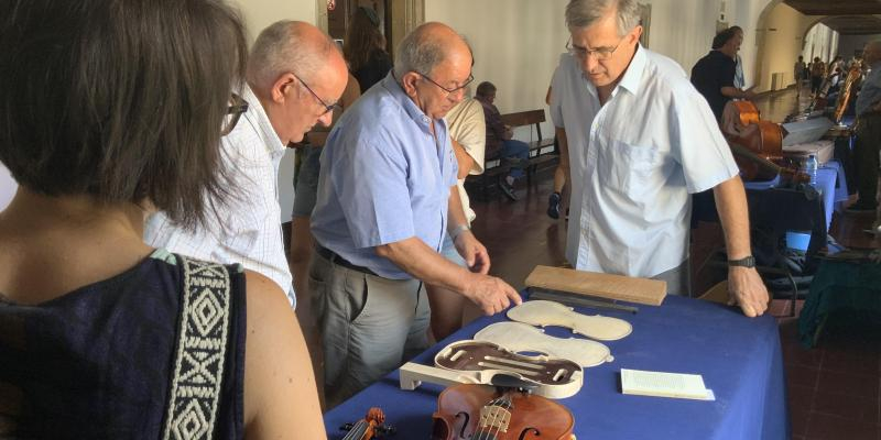 La Fira de Lutiers de Cervera celebrava enguany la 18a edició. FOTO: Kiko Valín