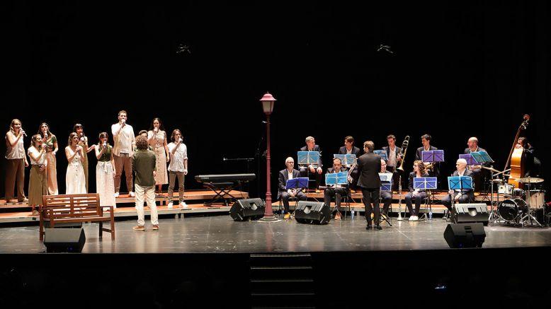 Concurs La Sardana de l'Any FOTO AMIC