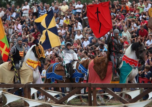 Festival Terra de Trobadors a Castelló d'Empúries Festival Terra de Trobadors a Castelló d'Empúries