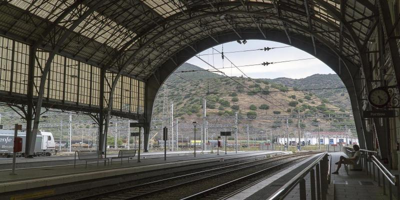 Portbou. Estació de tren internacional. FOTO: Catalunya-Palau Robert Portbou. Estació de tren internacional. FOTO: Catalunya-Palau Robert