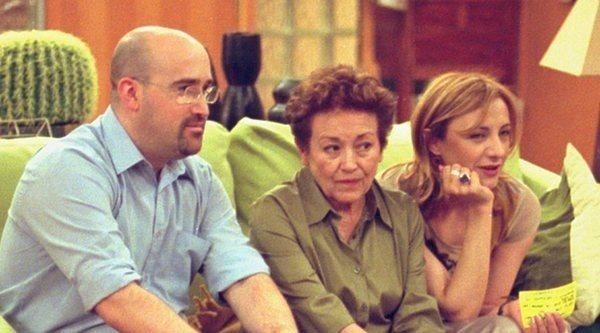 Amparo Baró, al centre de la imatge, en un capítol de 7 vidas