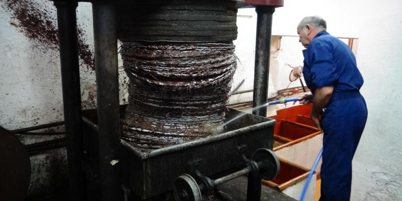 Descobreix l'ofici a la Fira de l'Oli Vera i Mercat del pa artesà a Bigues i Riells Descobreix l'ofici a la Fira de l'Oli Vera i Mercat del pa artesà a Bigues i Riells