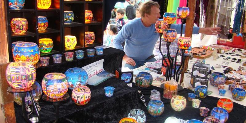 Fira Alternativa, el Mercat de Productes Naturals i Artesanals de l'Ametlla de Mar FOTO La Cala RTV Fira Alternativa, el Mercat de Productes Naturals i Artesanals de l'Ametlla de Mar FOTO La Cala RTV