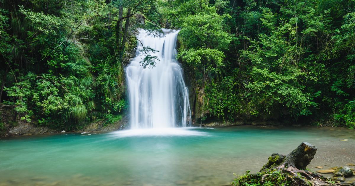 Gorgs, pantans i rius són l'opció per al bany de moltes persones