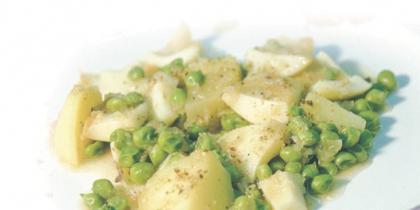 Jornades Gastronòmiques del Plat de Mataró. Pèsols amb sèpia i patates FOTO Tribuna Maresme Jornades Gastronòmiques del Plat de Mataró. Pèsols amb sèpia i patates FOTO Tribuna Maresme