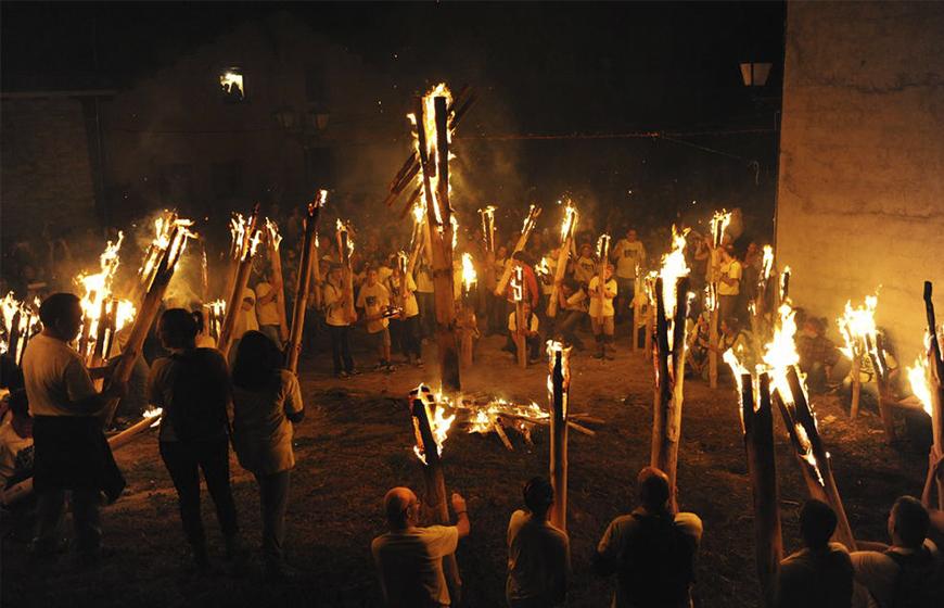 Baixada de Falles a Vilaller FOTO Turisme Catalunya Baixada de Falles a Vilaller FOTO Turisme Catalunya