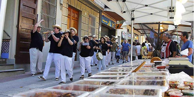 Fira del Solstici d'estiu a Arenys de Mar Fira del Solstici d'estiu a Arenys de Mar