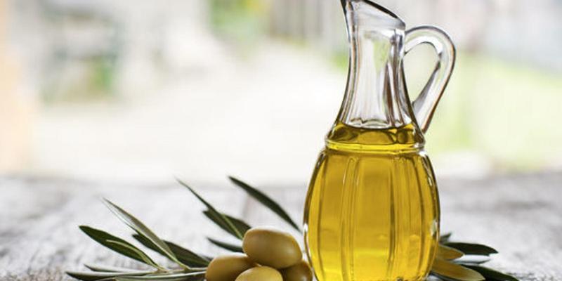 Fira de l'Oli i l'Olivera becaruda d'Ullastrell Fira de l'Oli i l'Olivera becaruda d'Ullastrell